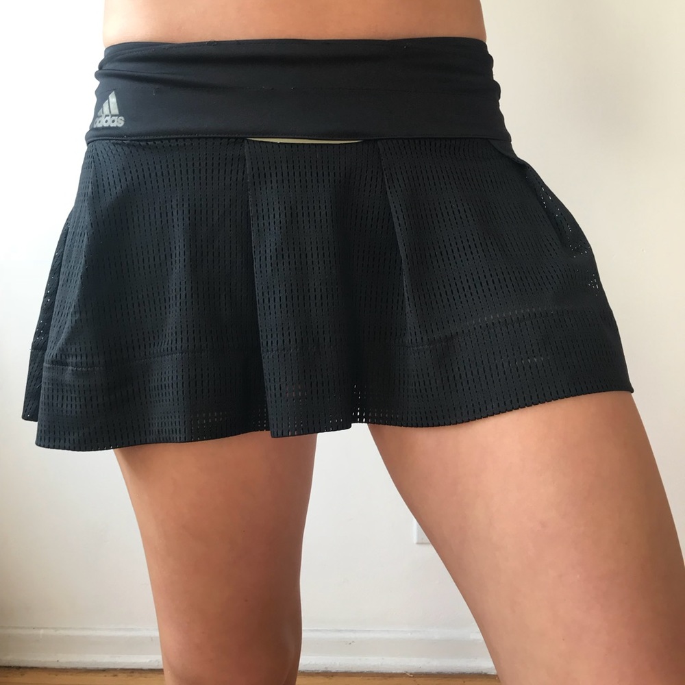 NWOT Adidas black tennis skirt xs